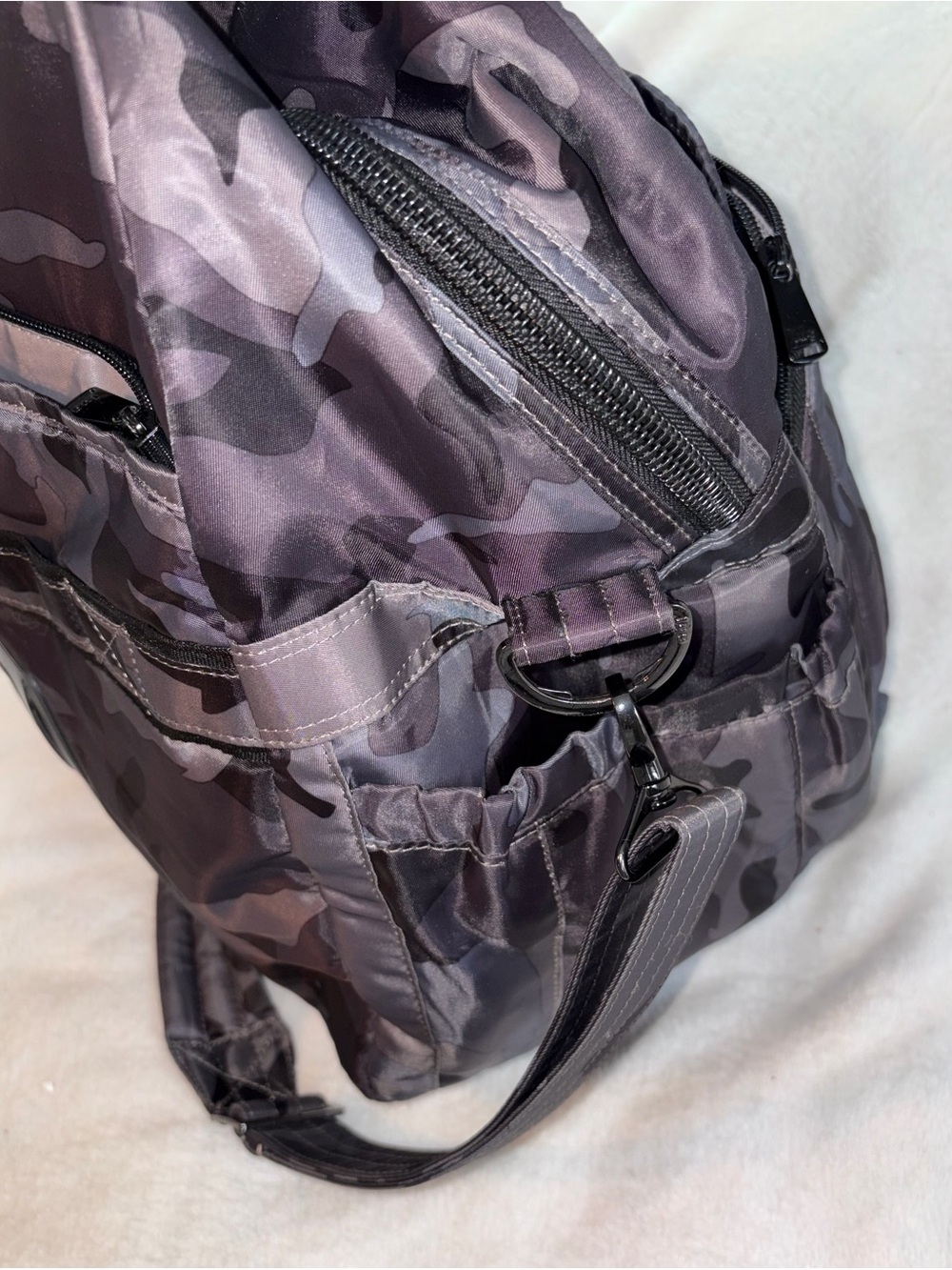 LUG Boxer Overnight Bag Quilted Camo - Picture 6 of 12